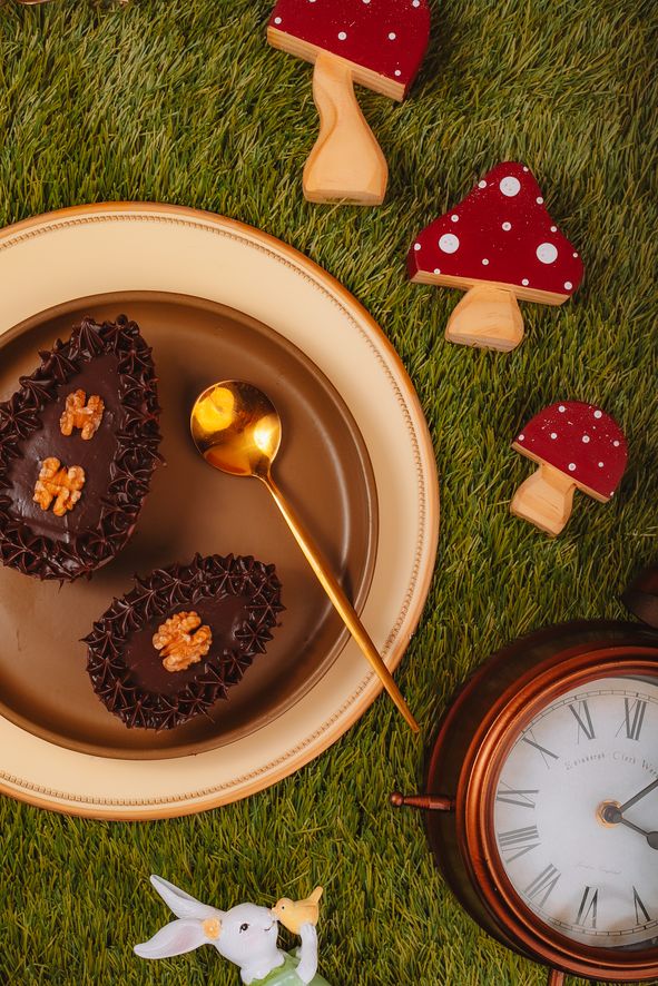 Ovo de Páscoa de Colher de Brownie com Mousse e Nozes