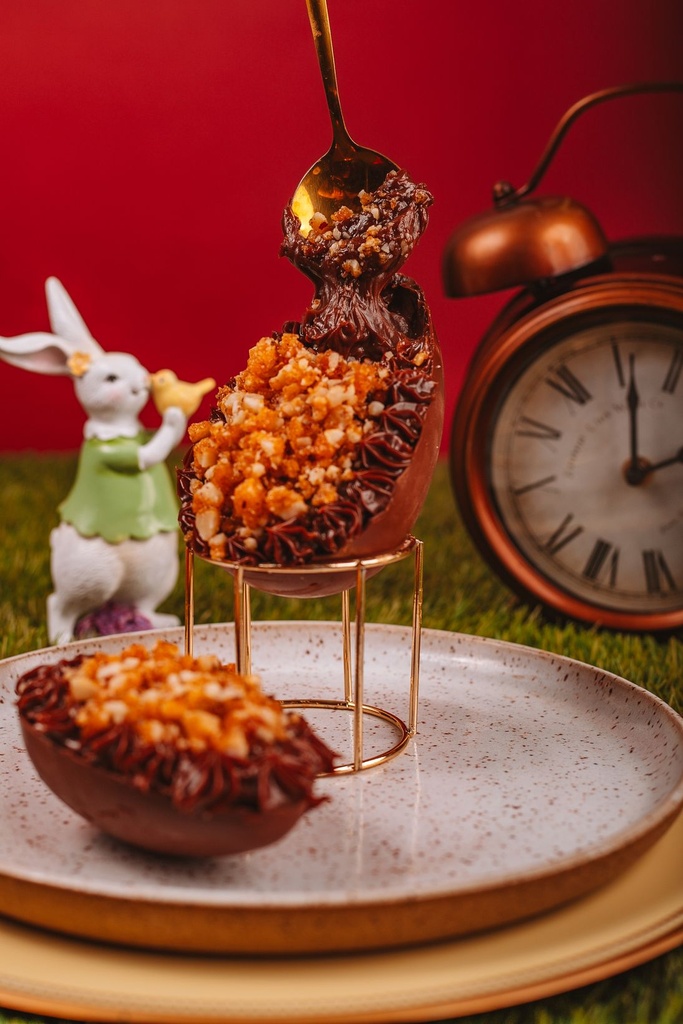 Ovo de Páscoa de Colher - Bombom de Morango