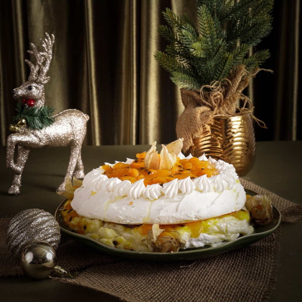 Pavlova de frutas amarelas