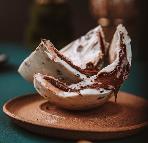 Ovo de Páscoa Trufado - Cookies N'Cream com Nutella