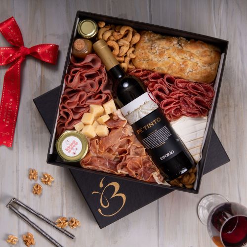 Gift Box de Vinho com Frios e Queijos
