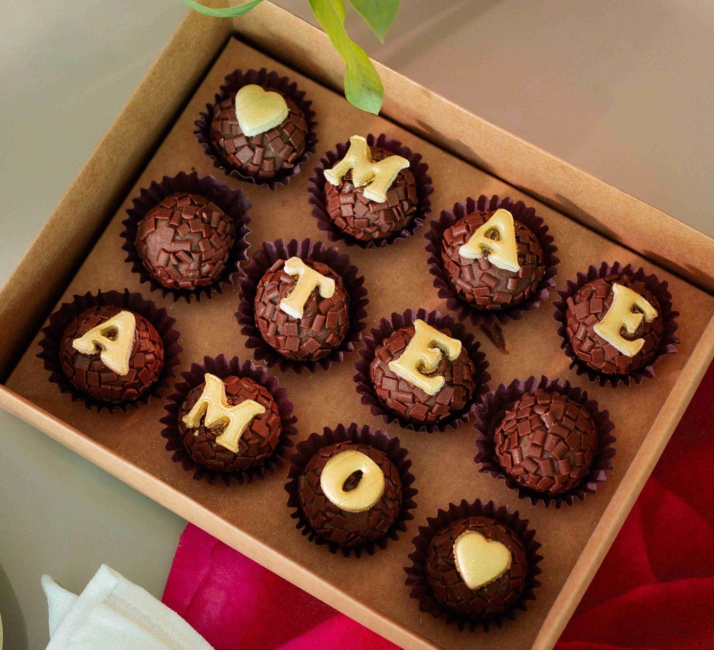 Gift Mãe Te Amo Caixa de Brigadeiro C/ 12UN