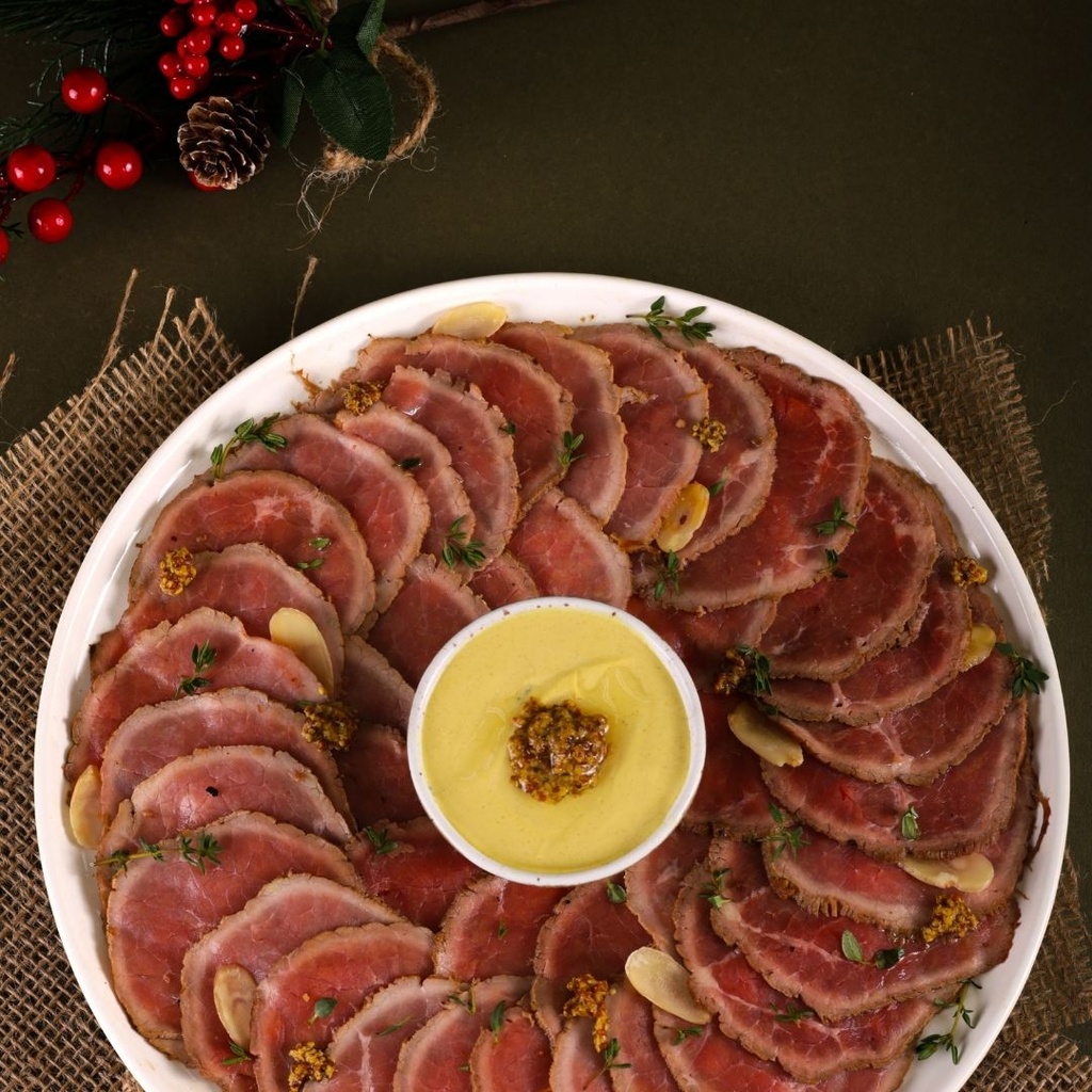 Rosbife de Lagarto com Molho de Mostarda Dijon