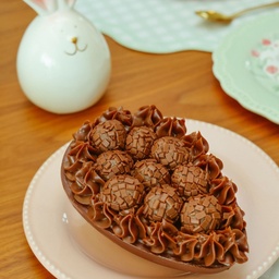 Ovo de Páscoa de Colher - Brigadeiro